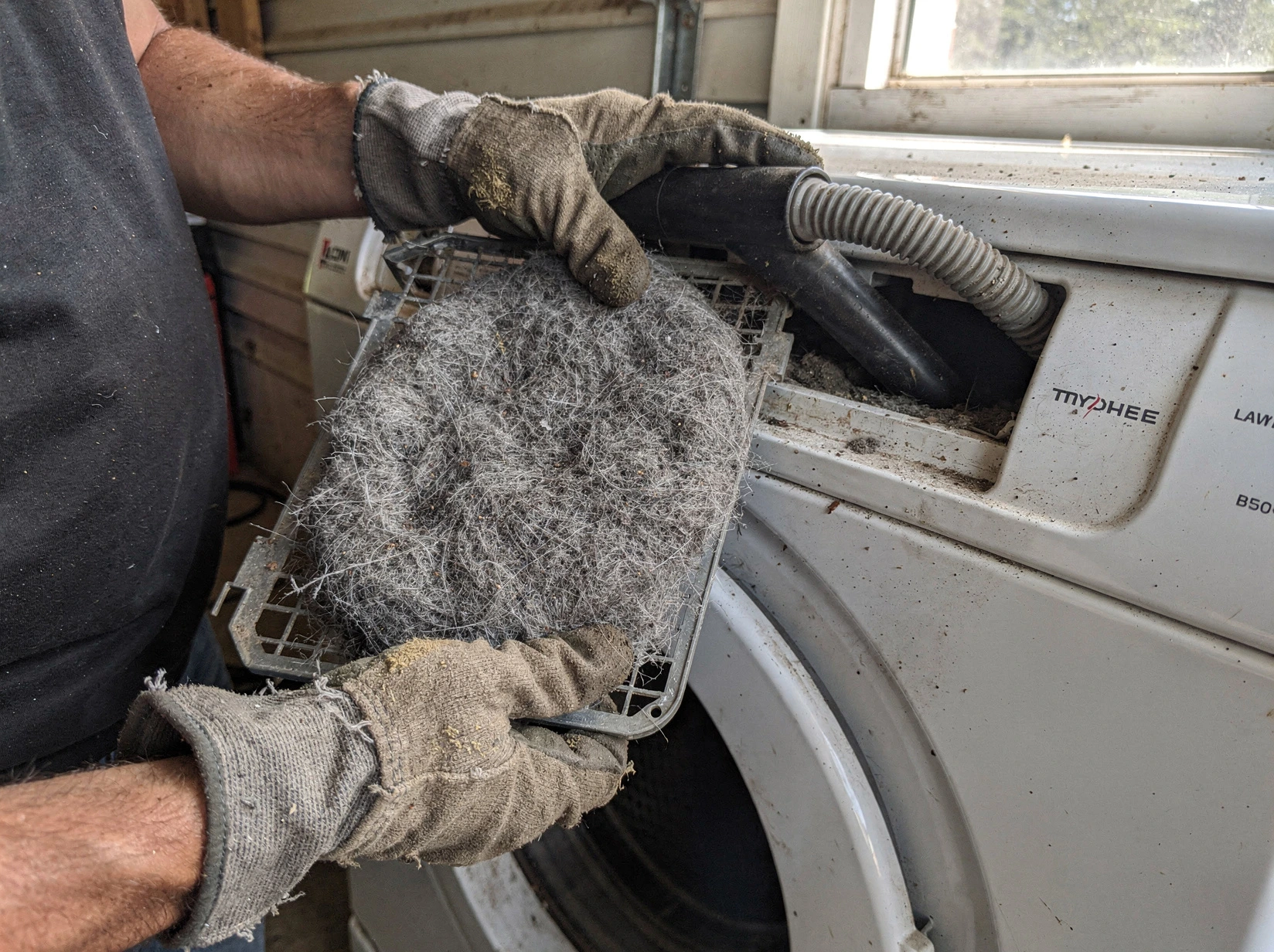 Cleaning Dryer Lint Trap service in Nashville, TN